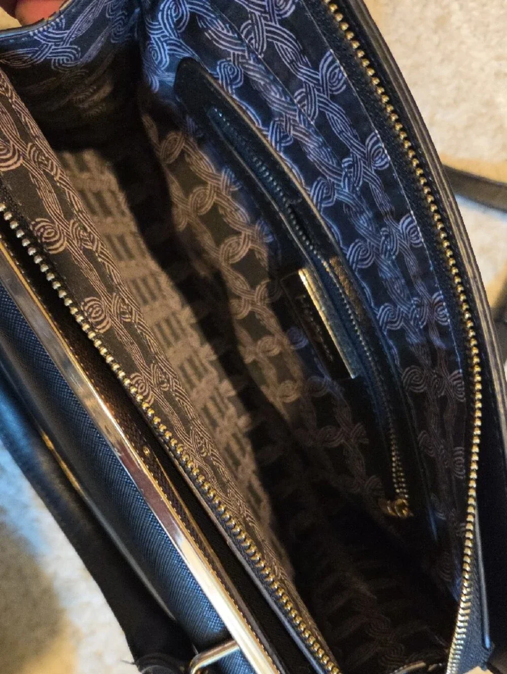 Miztique sleek black